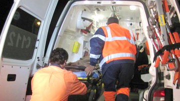 Ambulanţă din Tulcea, lovită de două autoturisme: 5 victime